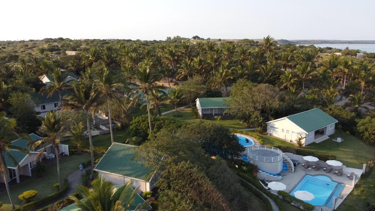 Praia Do Cossa Hotel Vila Praia Do Bilene Exterior photo